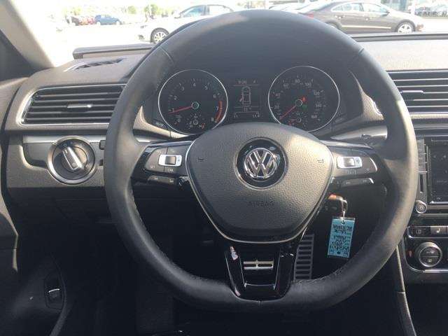 Volkswagen Passat 2017 photo 9